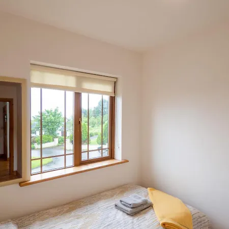 380 - Holiday home Clifden